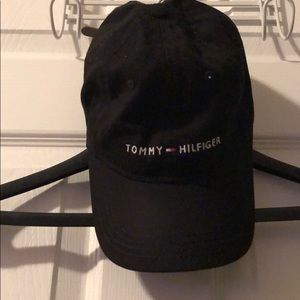 Tommy Hilfiger hat
